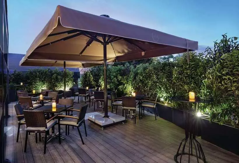 ホテル Hilton Istanbul Maslak