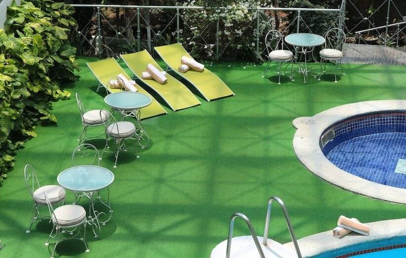 Отель Mision Pachuca