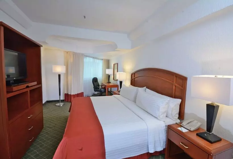 ホテル Mision Pachuca