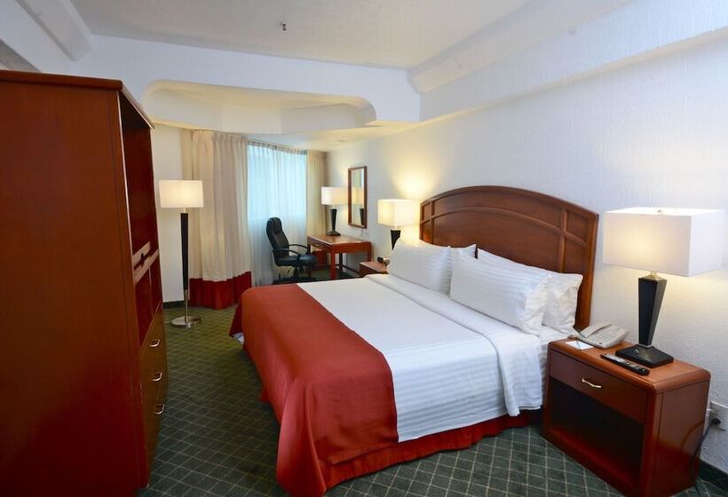 Отель Mision Pachuca