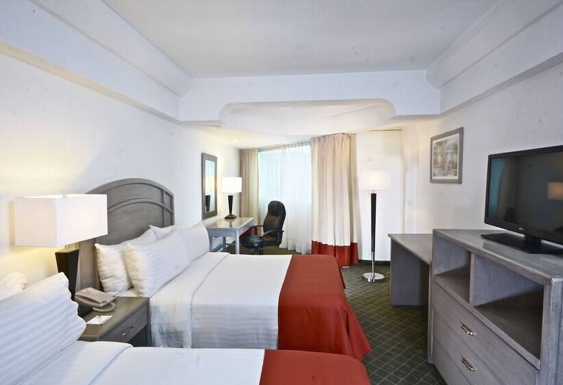 Отель Mision Pachuca