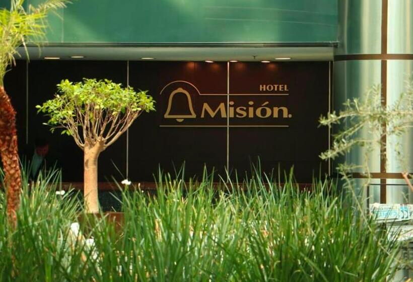 Отель Mision Pachuca