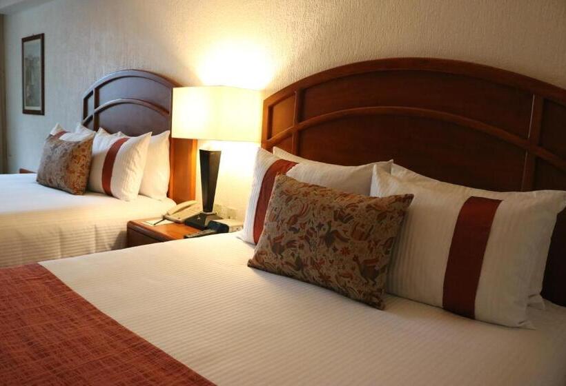 Отель Mision Pachuca