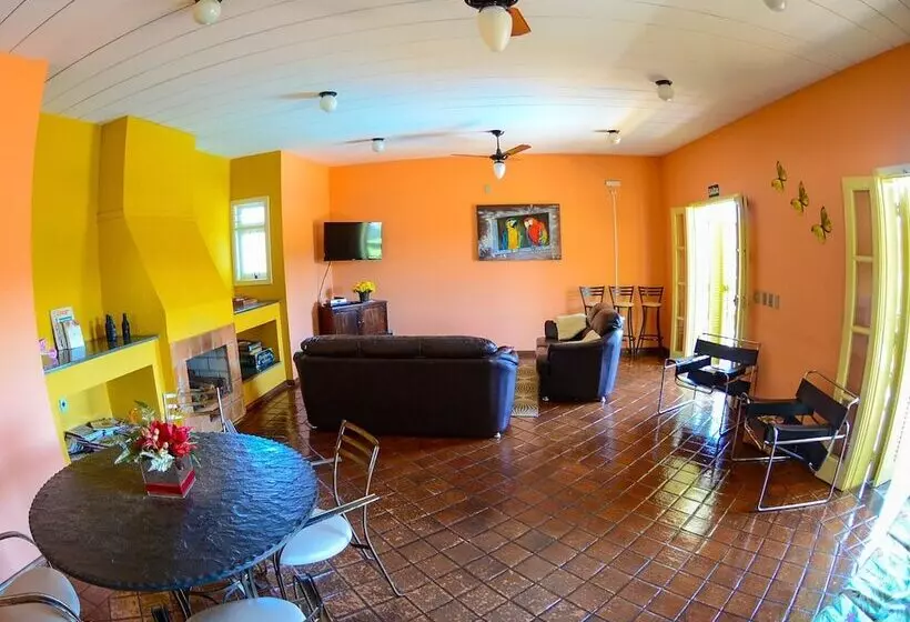 호텔 Pousada Dona Emilia