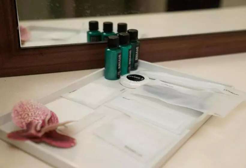 Hotel Putera Island Resort