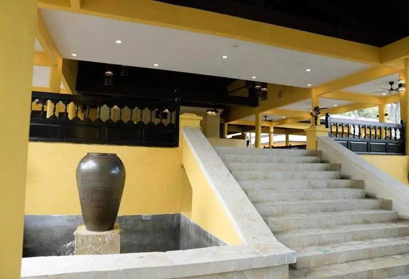 Hotel Putera Island Resort