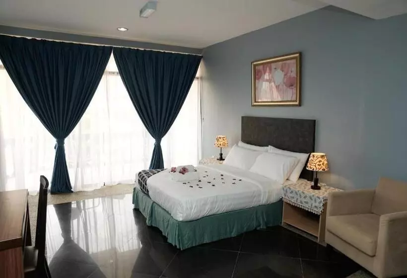 Hotel Putera Island Resort