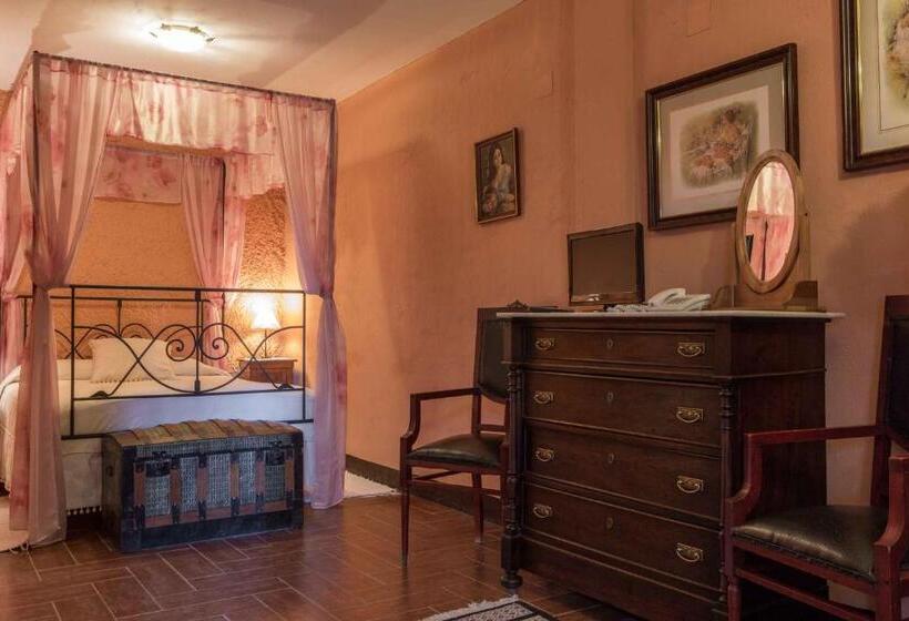 فندق ريفى Palacio Guzmanes