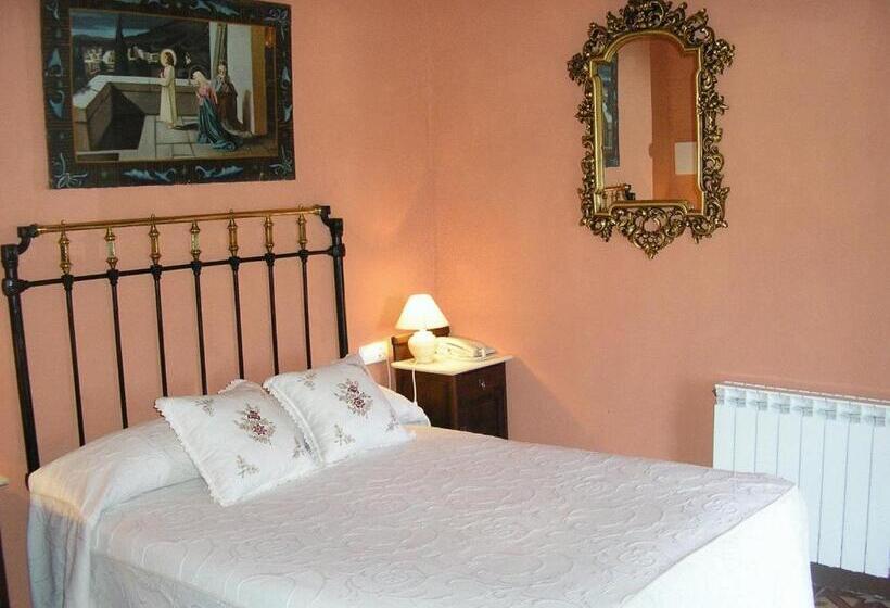 فندق ريفى Palacio Guzmanes