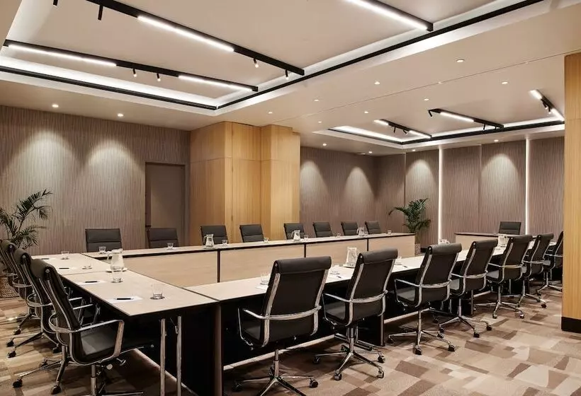 호텔 Sheraton Fiji Golf & Beach Resort