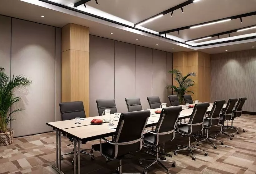 호텔 Sheraton Fiji Golf & Beach Resort