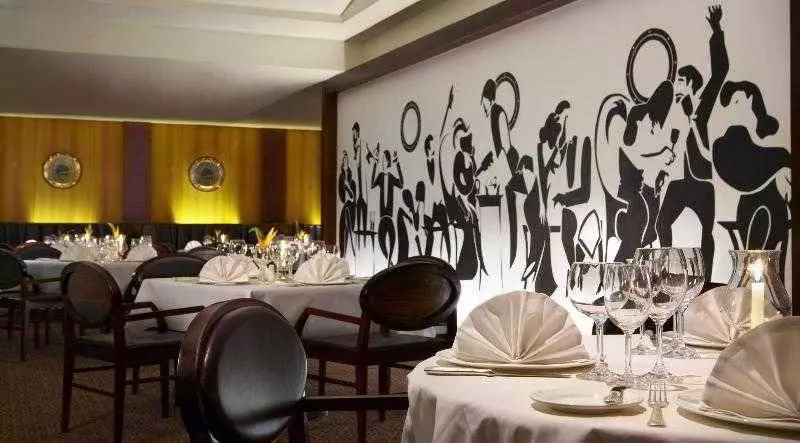 호텔 Sheraton Fiji Golf & Beach Resort