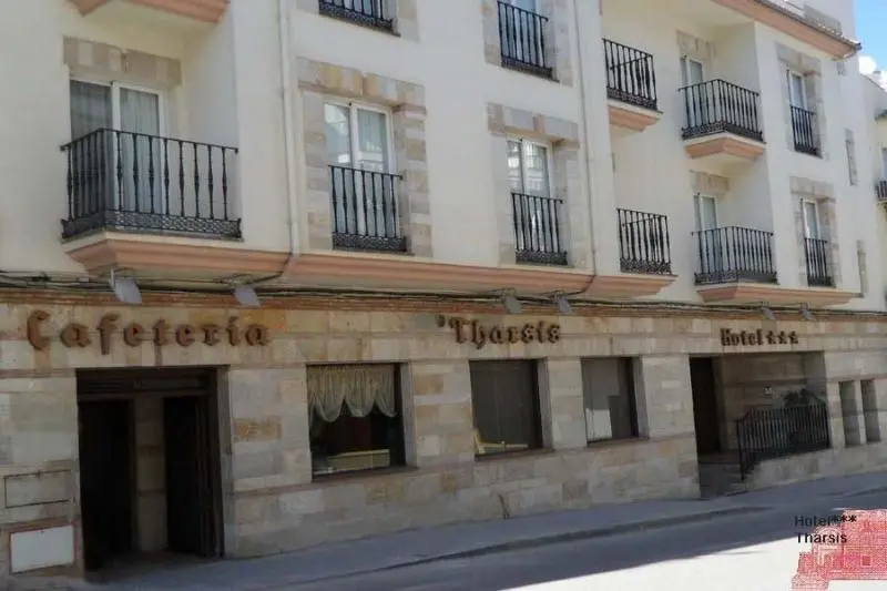 Otel Tharsis