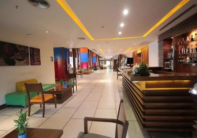 Отель The Seasons Pattaya   Sha Plus Certified