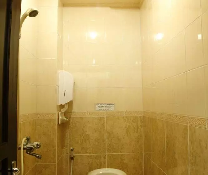 호텔 Ammara Legian By Vilarisi