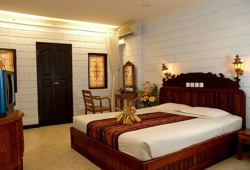 호텔 Ammara Legian By Vilarisi