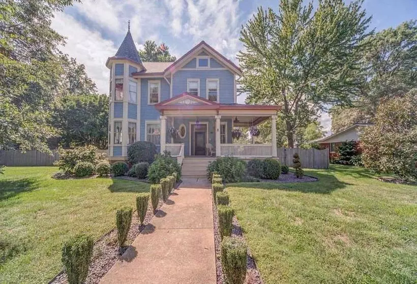 Aamiaismajoitus (B&B) Breese Inn