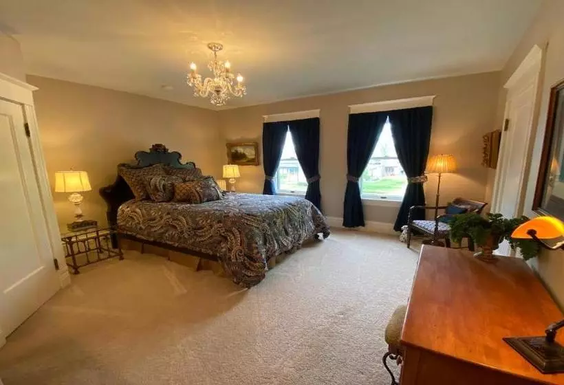 Aamiaismajoitus (B&B) Breese Inn