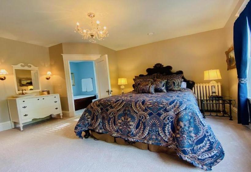 مبيت وإفطار Breese Inn