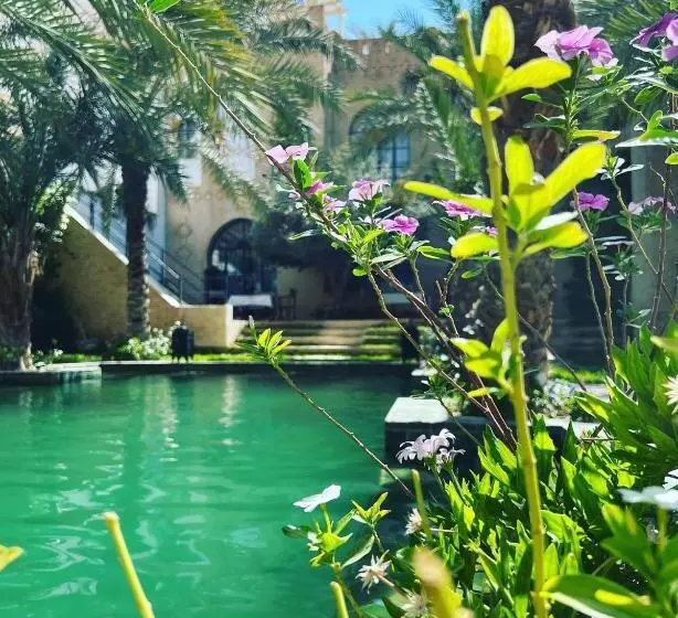 تختخواب و صبحانه Dar Tozeur