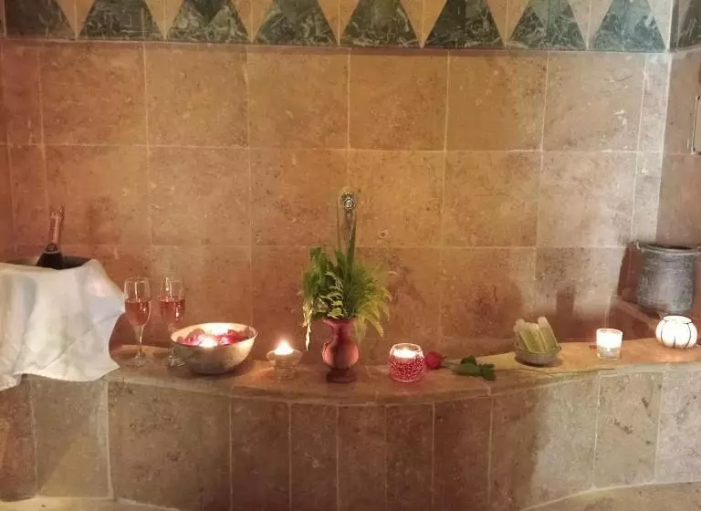 تختخواب و صبحانه Dar Tozeur