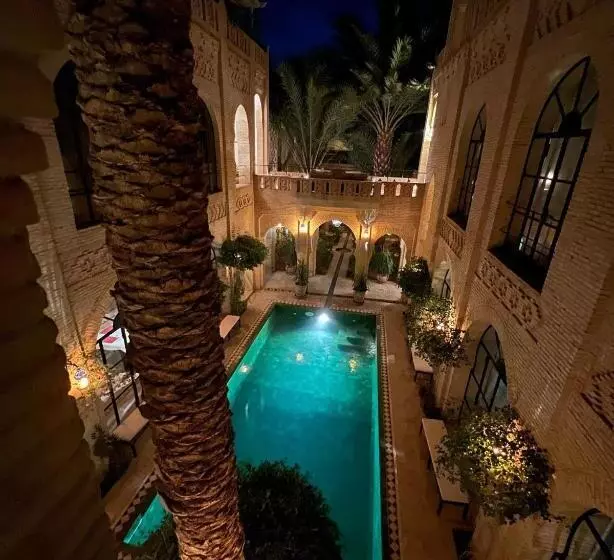 تختخواب و صبحانه Dar Tozeur