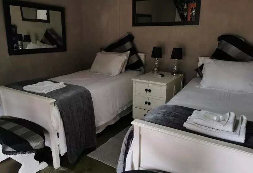 ベッドアンドブレックファースト La Rochelle Guesthouse