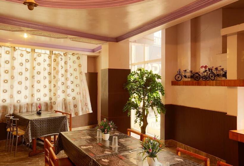 בית מלון כפרי Assembly