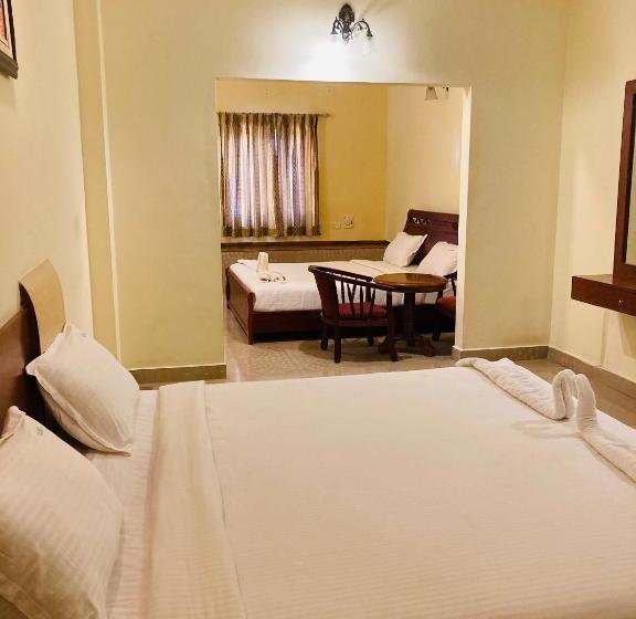 בית מלון כפרי Hill Breeze