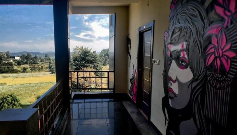 בית מלון כפרי Hill Breeze