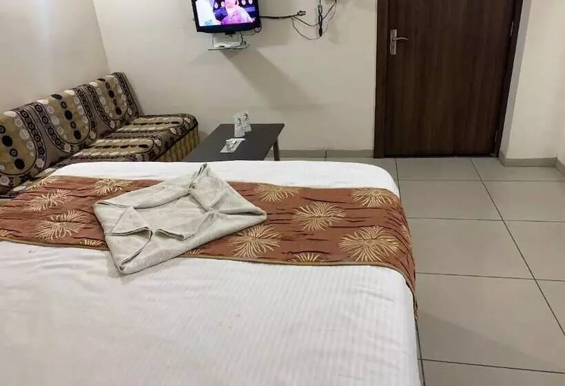 ホテル Jk Rooms 147 Lions   Koradi Nagpur