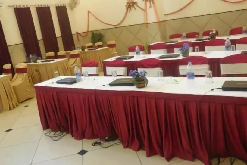 ホテル Jk Rooms 147 Lions   Koradi Nagpur