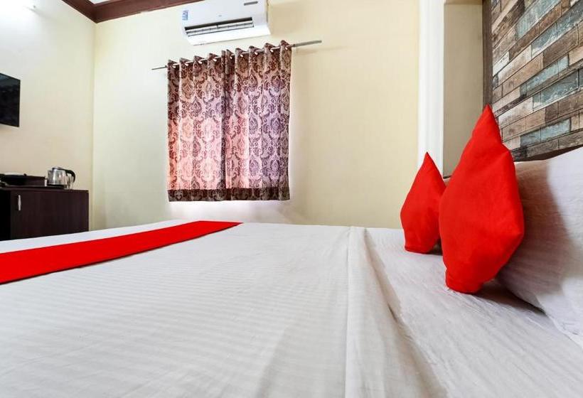 호텔 Oyo 77903 Utsav
