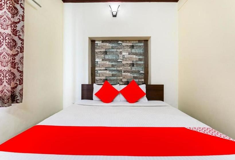 호텔 Oyo 77903 Utsav