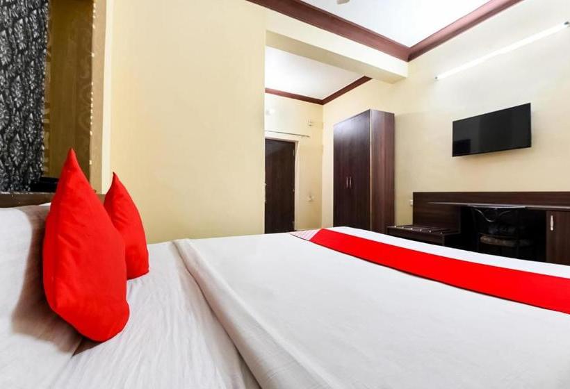 호텔 Oyo 77903 Utsav