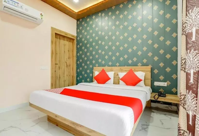 Hotelli Oyo 77970  Sangam