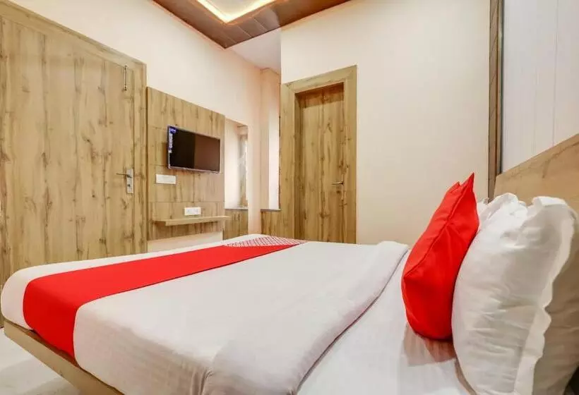 Hotelli Oyo 77970  Sangam