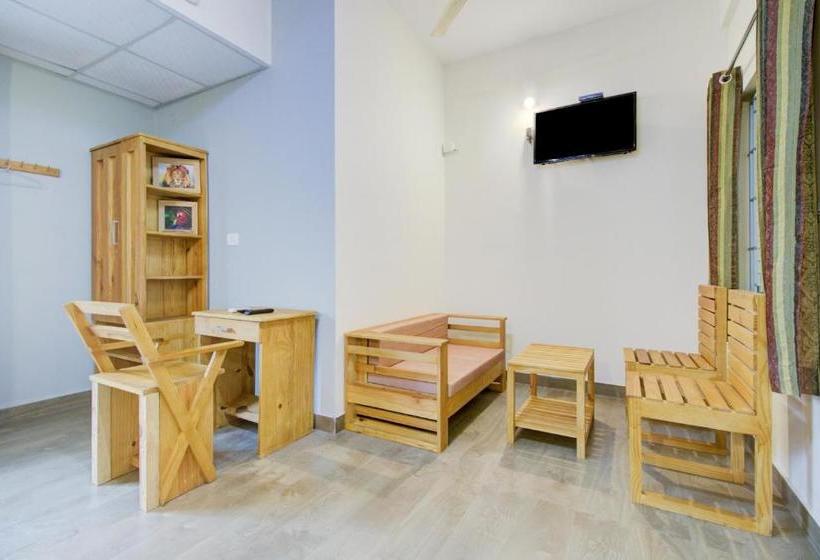 בית מלון כפרי Oyo 78010 Beach Residency