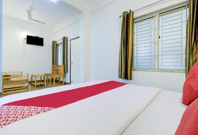 בית מלון כפרי Oyo 78010 Beach Residency