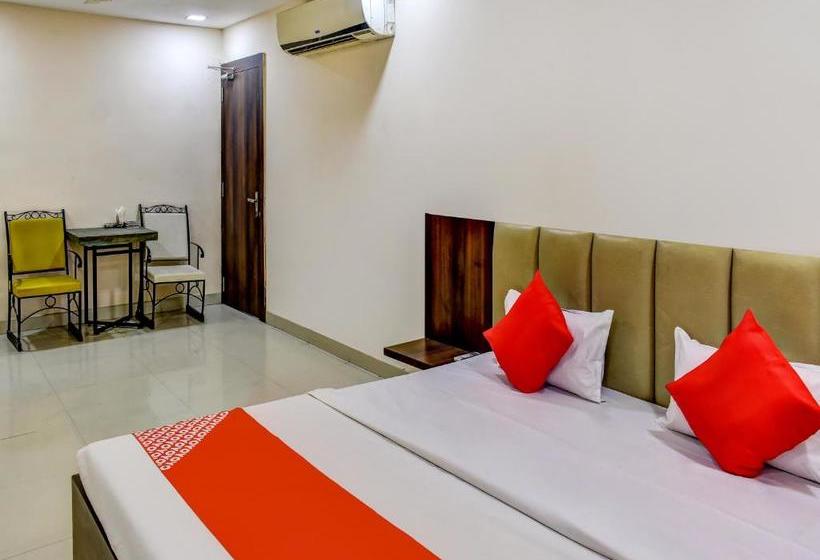 בית מלון כפרי Oyo 78471 Platinum