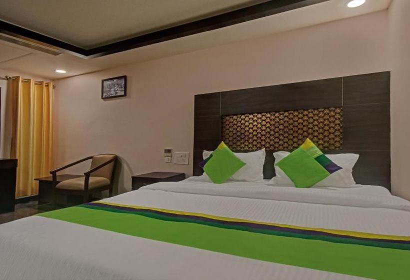 Hotell Treebo Trend Palm Tree