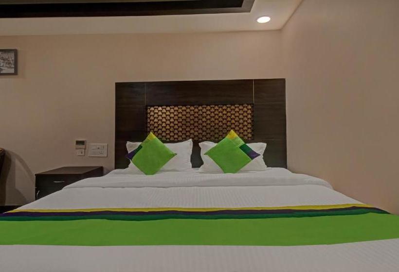 Hotell Treebo Trend Palm Tree