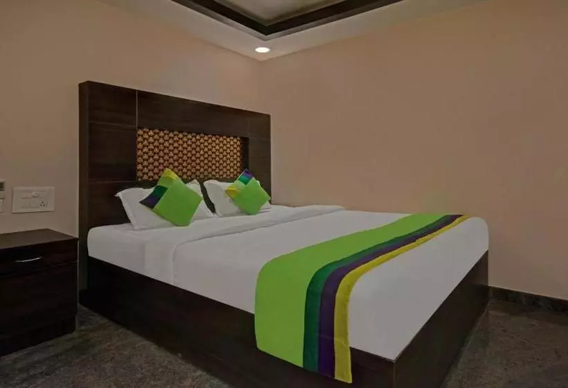 ホテル Treebo Trend Palm Tree