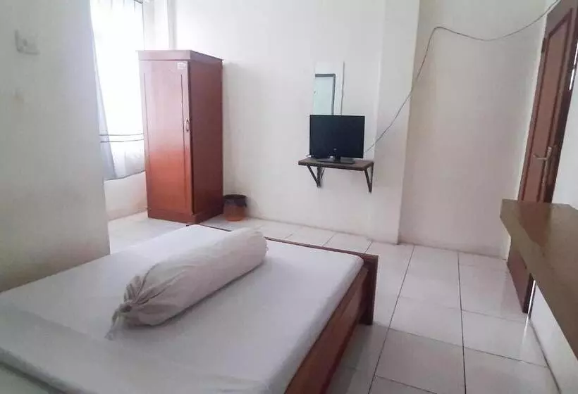 Hotelli Reddoorz Syariah At Penginapan Sederhana Palembang