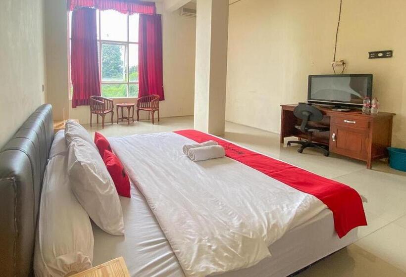فندق Reddoorz Near Universitas Merdeka Malang 2