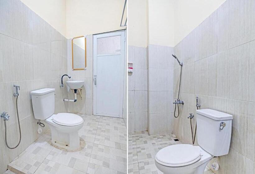 فندق Reddoorz Near Universitas Merdeka Malang 2