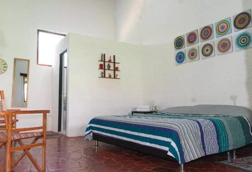 Majatalo Club Aviva Guatavita   Hostel   Restaurante, Disco & Bar