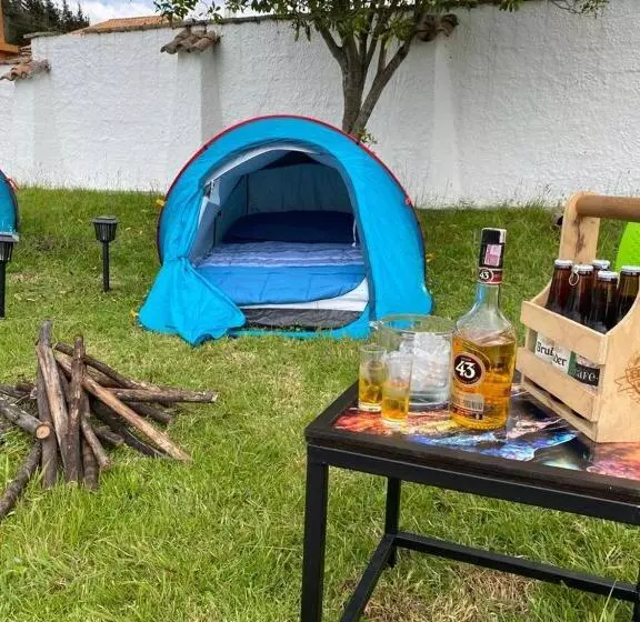 Majatalo Club Aviva Guatavita   Hostel   Restaurante, Disco & Bar