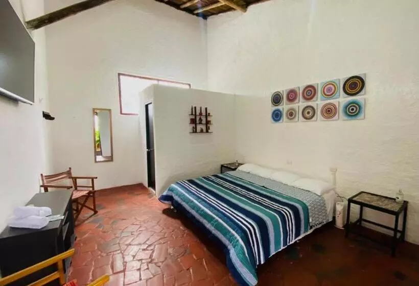 Majatalo Club Aviva Guatavita   Hostel   Restaurante, Disco & Bar