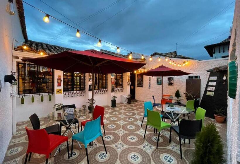 פנסיון Club Aviva Guatavita Hostel Restaurante, Disco & Bar